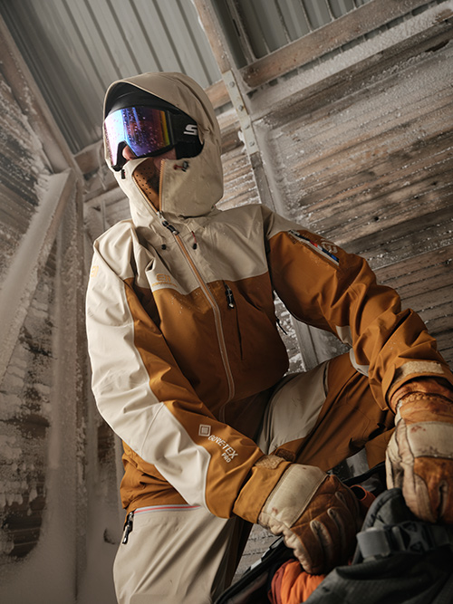 Man wearing Elevenate Bec de Rosses ski jacket